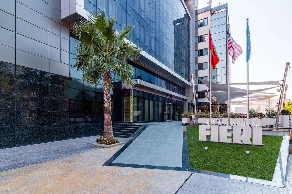 Fieri Hotel Фиер Екстериор снимка